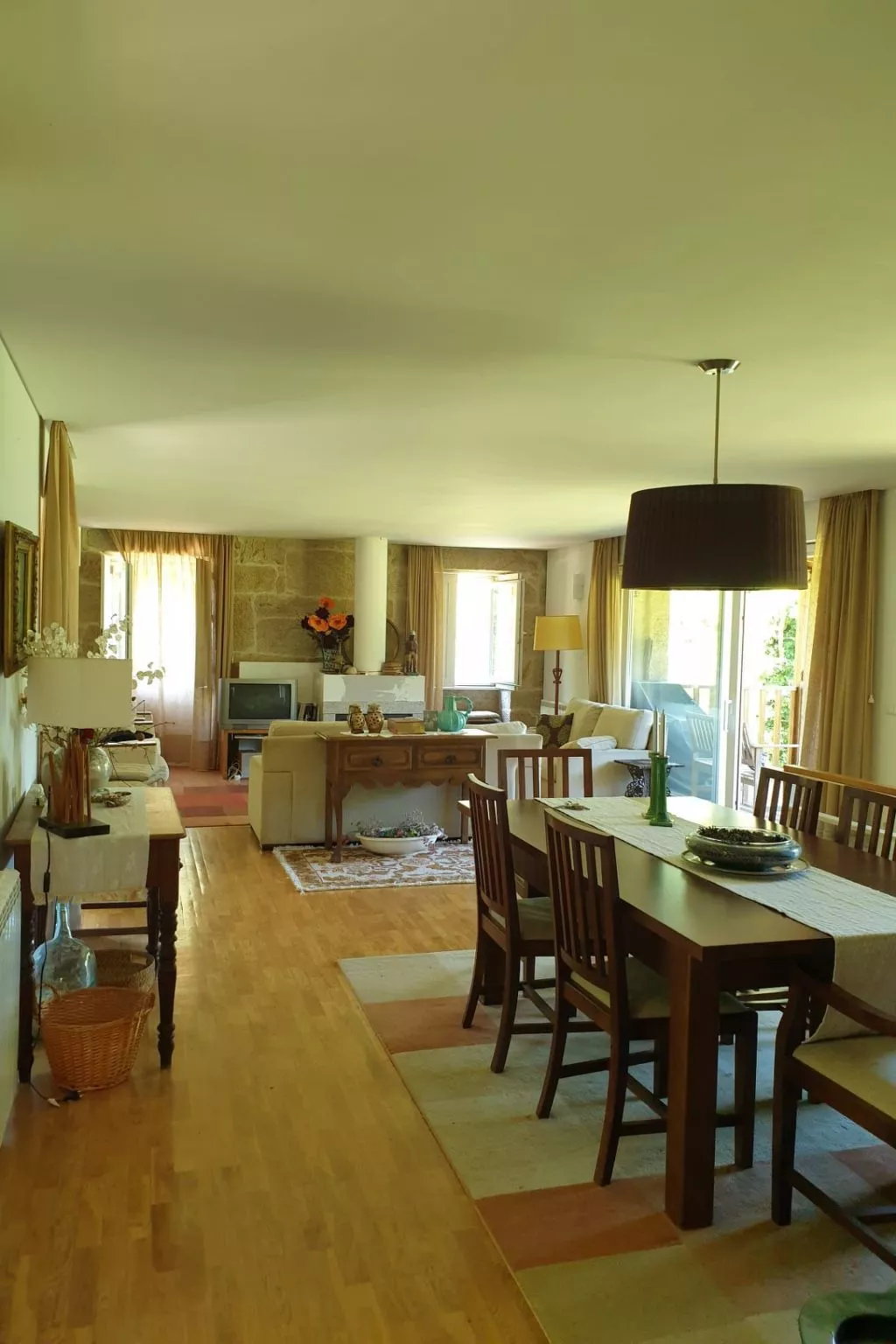 Haus jenseits des Flusses-Drinnen