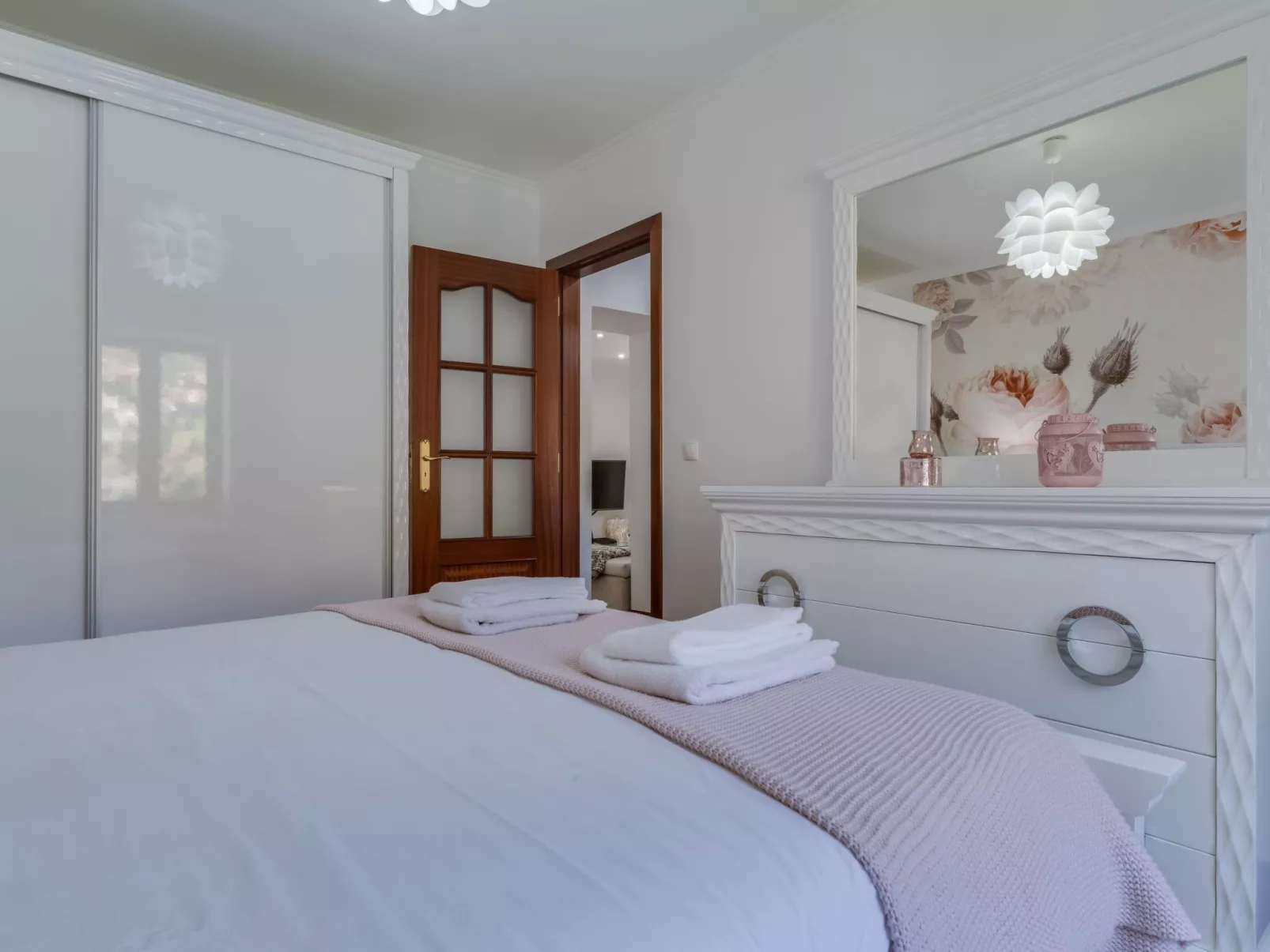 Luxuriöses Haus der Leidenschaft-Drinnen