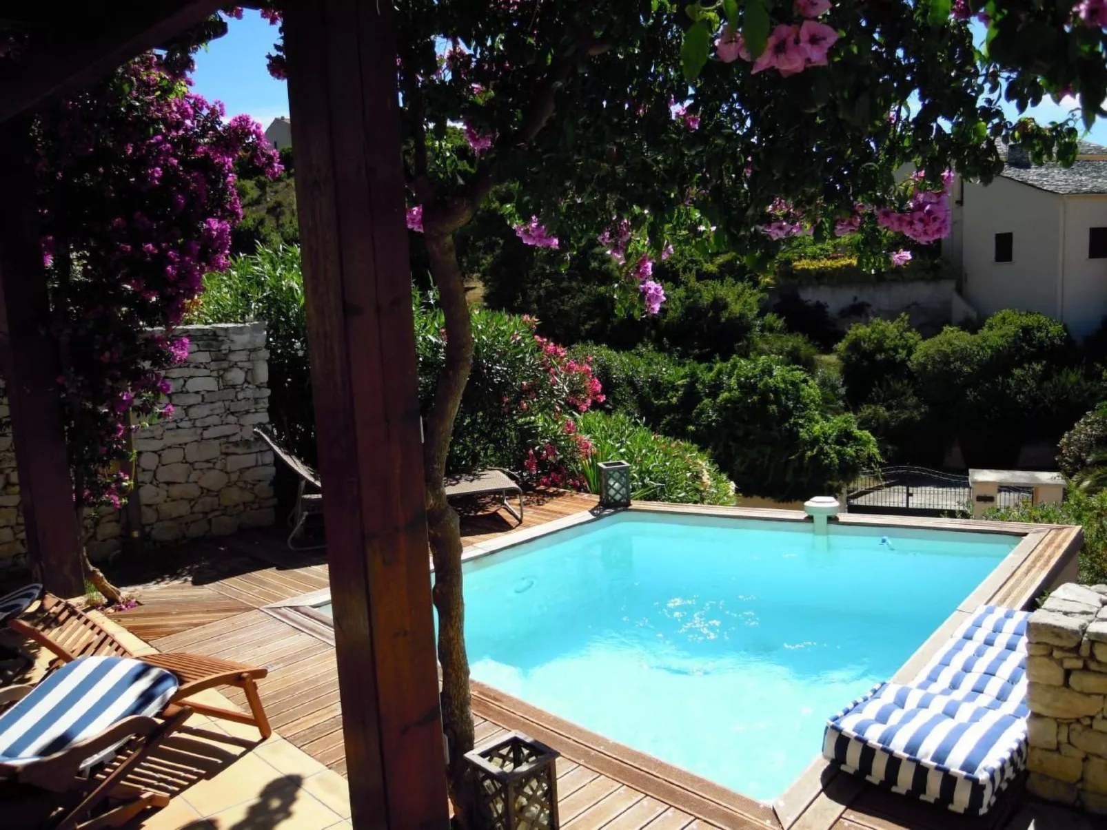 Pont de bateau, Meerblick mit privatem Pool-Dehors