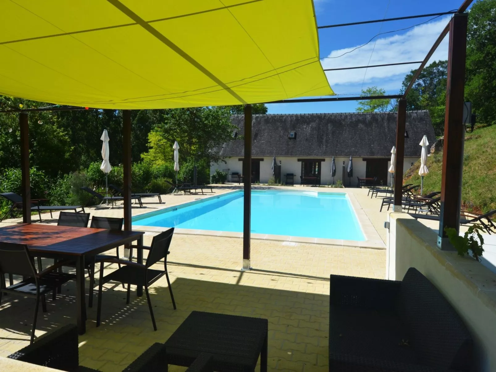 In Souillac mit Gemeinschaftspool-Draußen