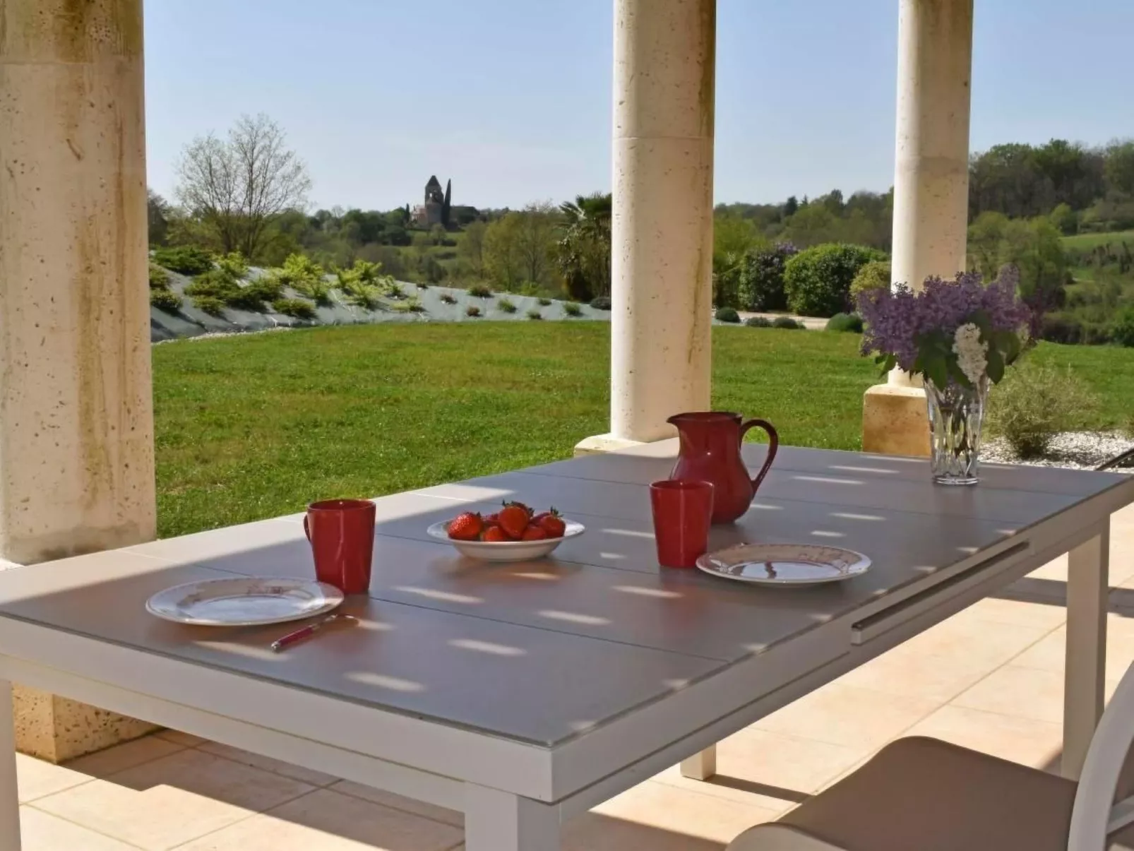 Domäne "Domaine de Ravel"-Draußen