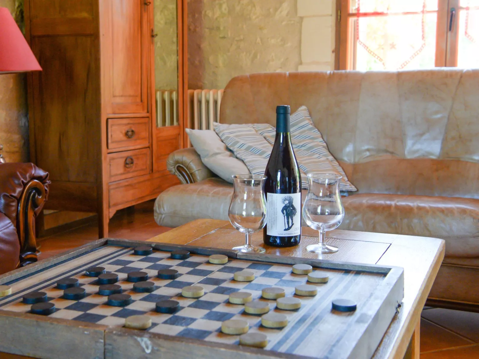 Der Ruf der freien Zone-Drinnen