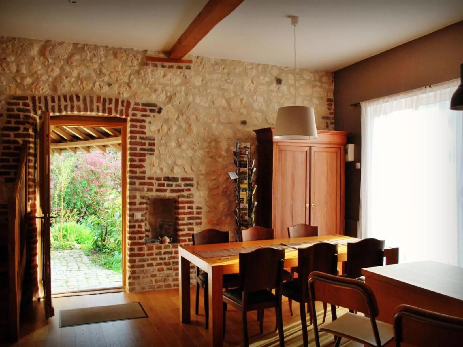 Liebevoll renoviertes Ferienhaus als Teil eines kleinen Bauernhauses mit abgesc-Drinnen