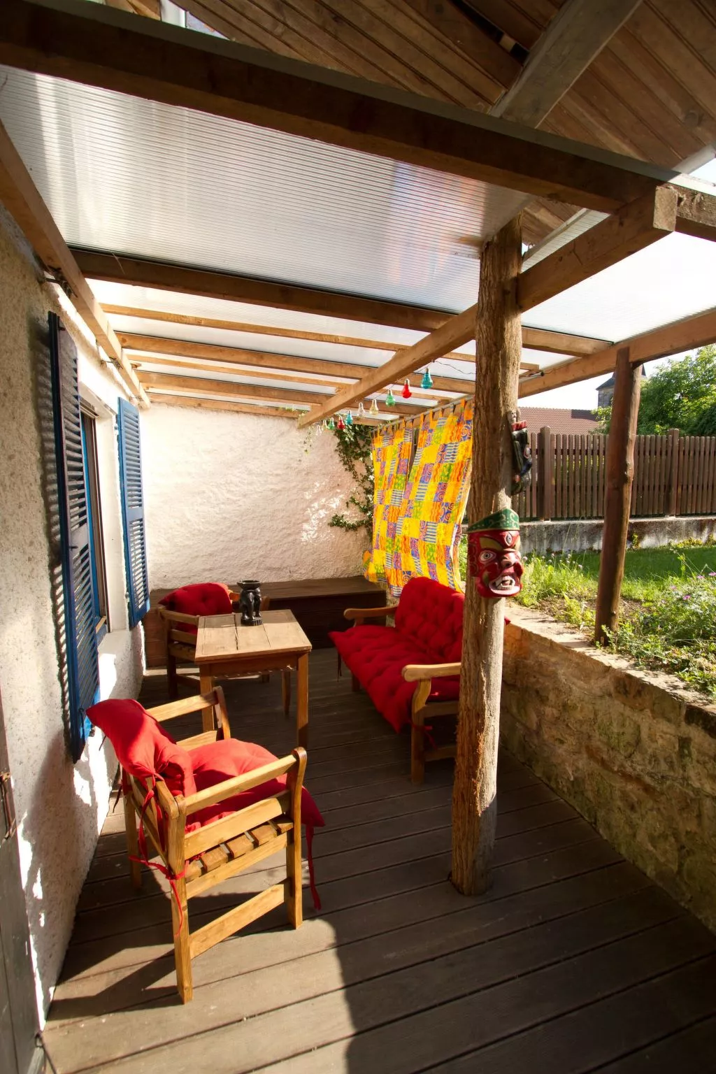 In Celles-En-Bassigny  umzäunter Garten-Dehors