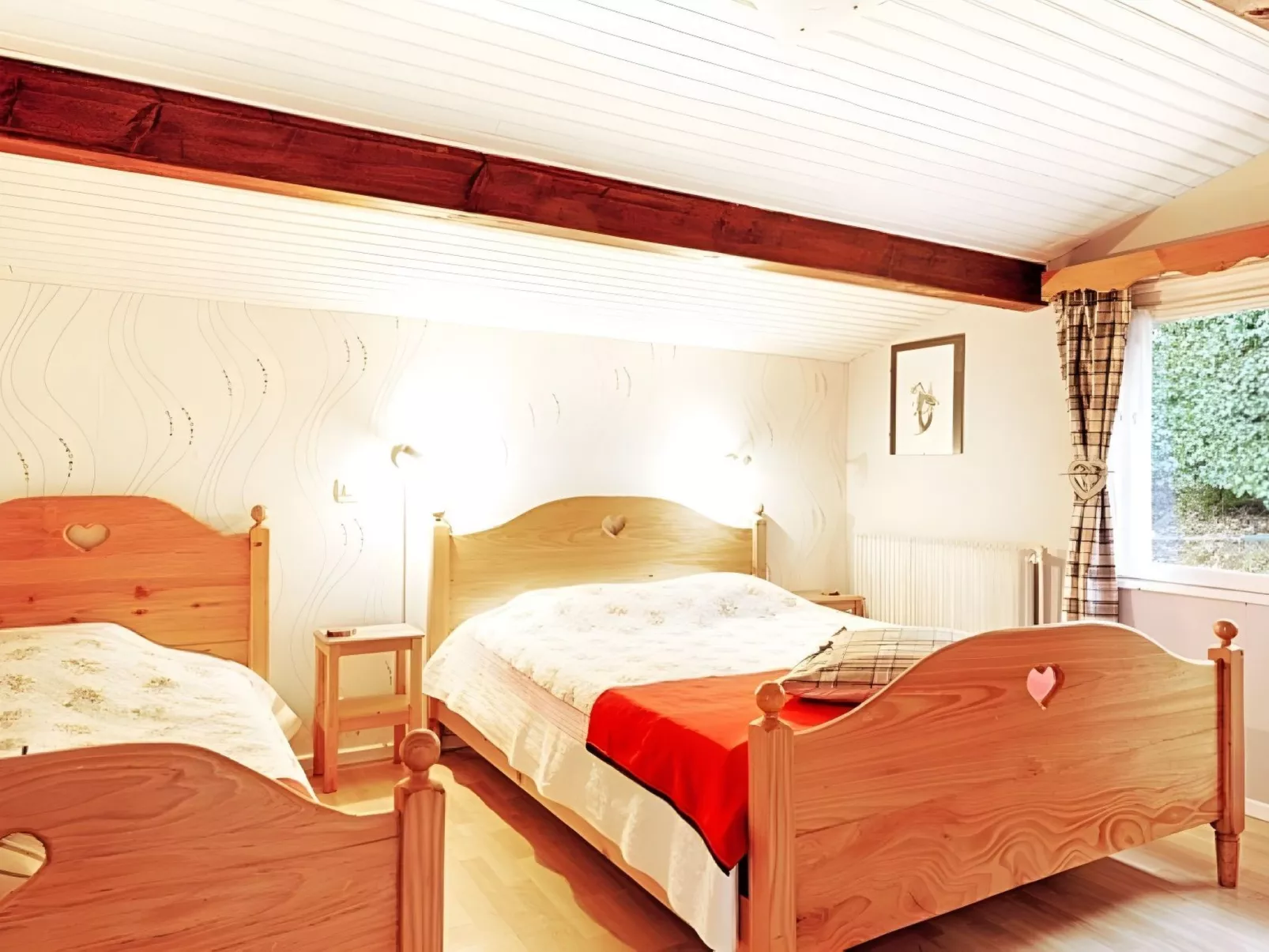 Le Chalet Sous Les Sapins, mit Swimmingpool, Sauna-Inside