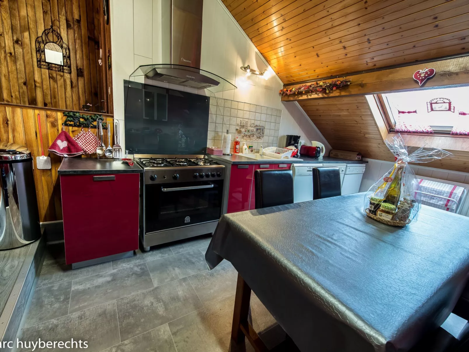 Das Gîte Fleuri mit einer herrlichen Aussicht-Drinnen