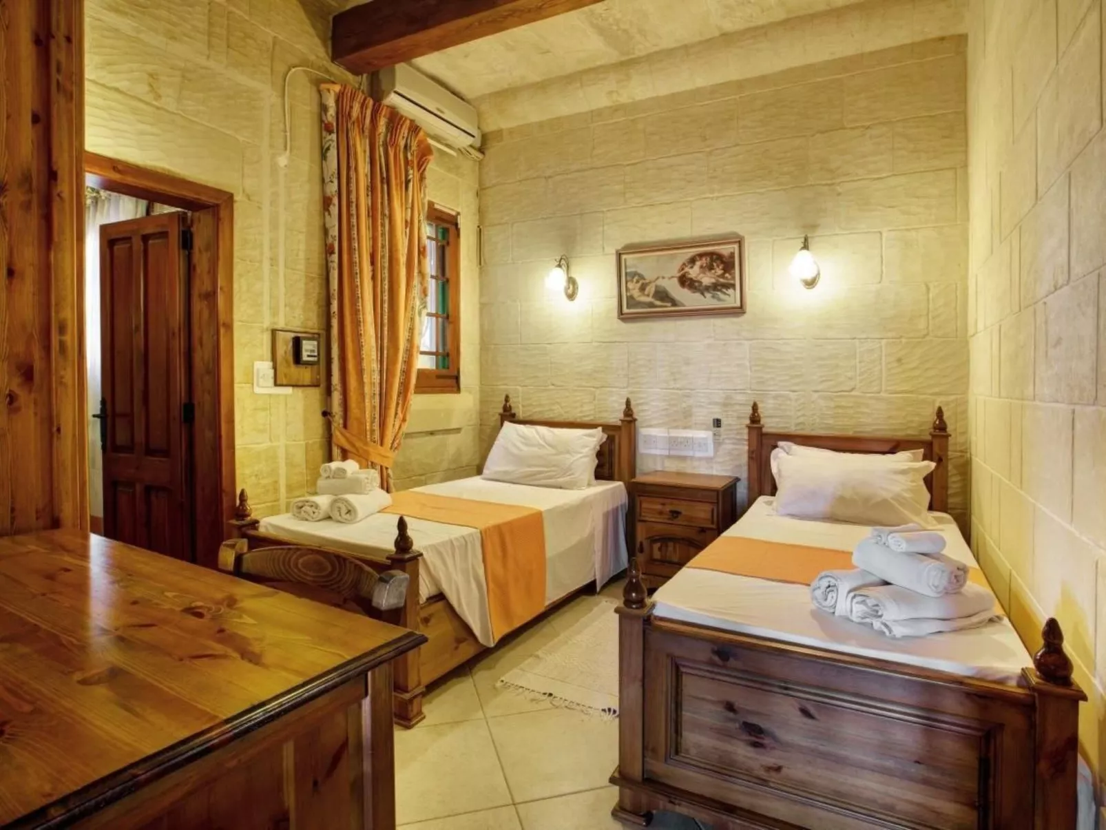 Villa "Ta Menzja" mit Garten, Grill und Terrasse-Inside