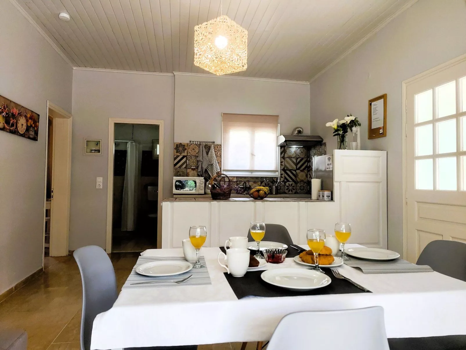 Geräumige Wohnung mit zwei Schlafzimmern in der Nähe des Sandstrandes-Inside