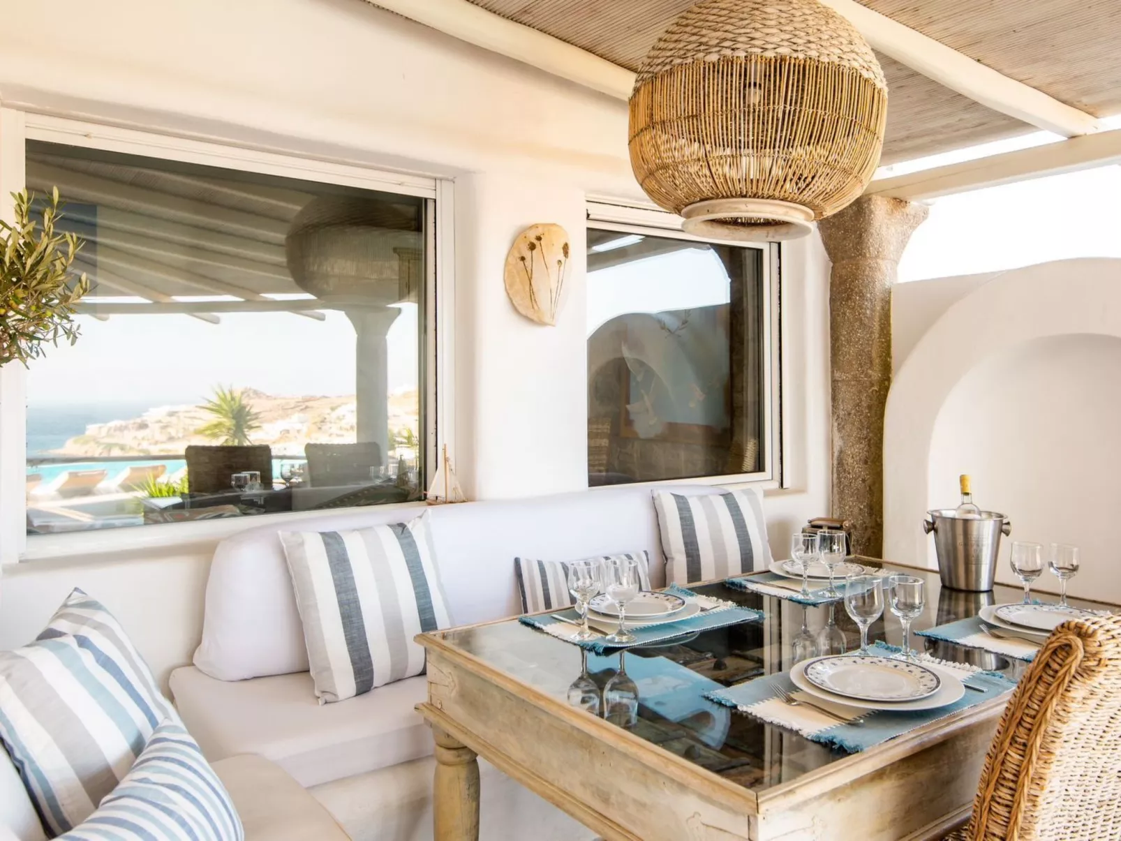 "Paraga Villa 1" mit Whirlpool-Dedans