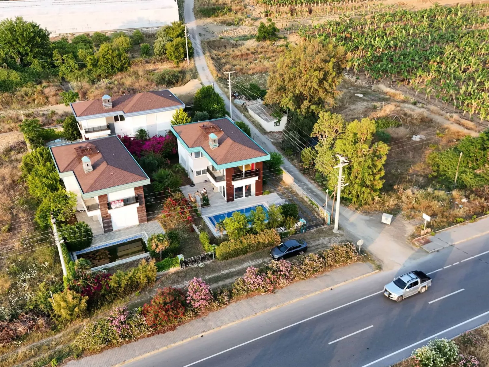 Genießen Sie Ihre sonnige Reise mit "NarVilla"-Outside