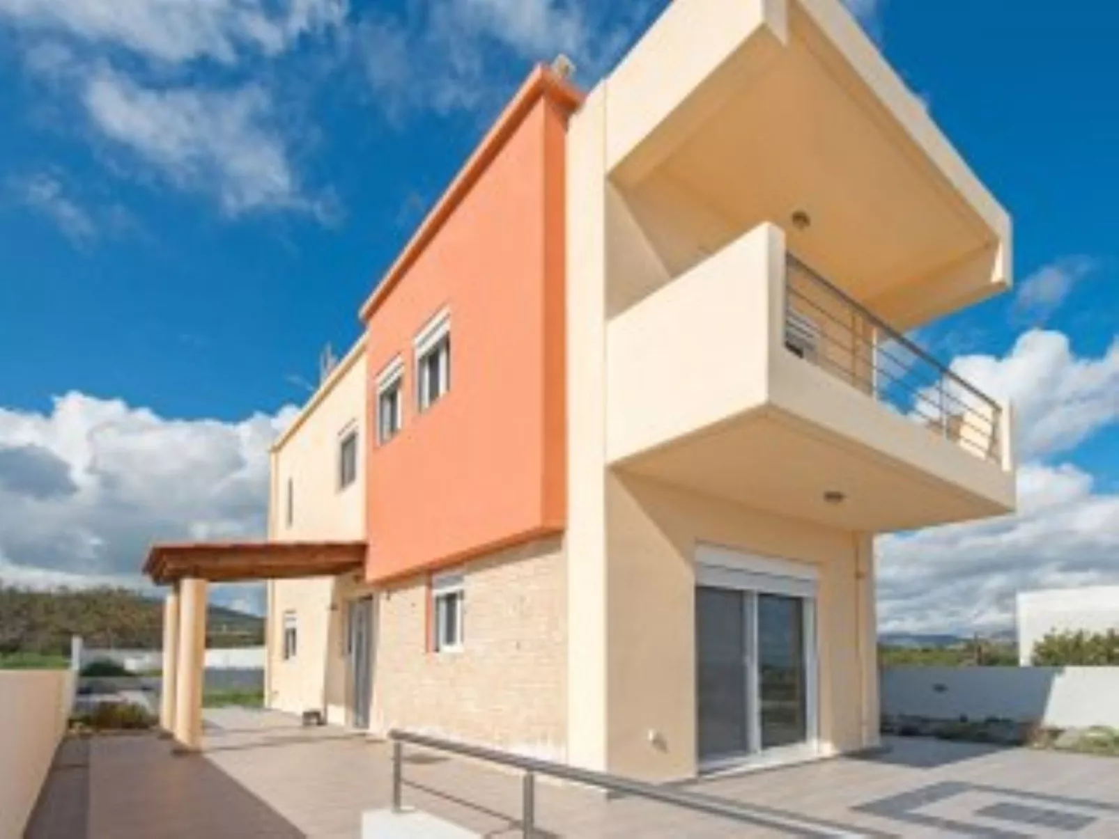 Verona Villa Pool-Outside