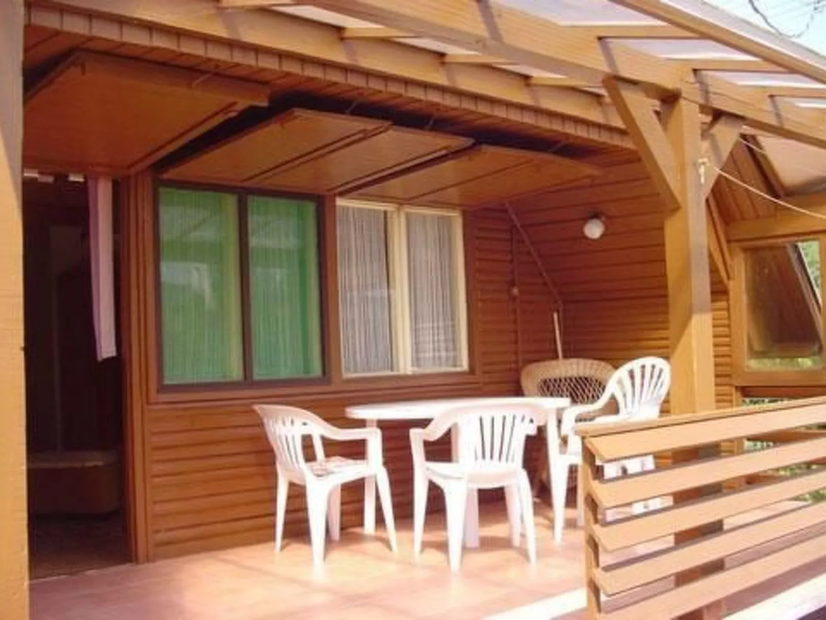 Appartement mit Terrasse-Draußen