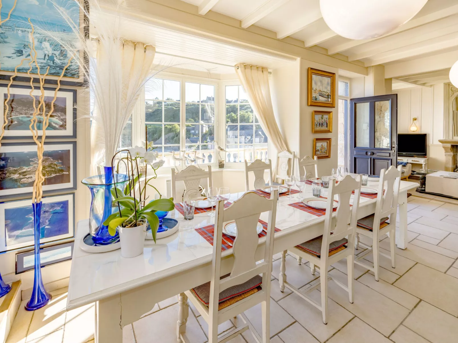 Villa "Ker House" mit Blick auf das Wasser-Inside