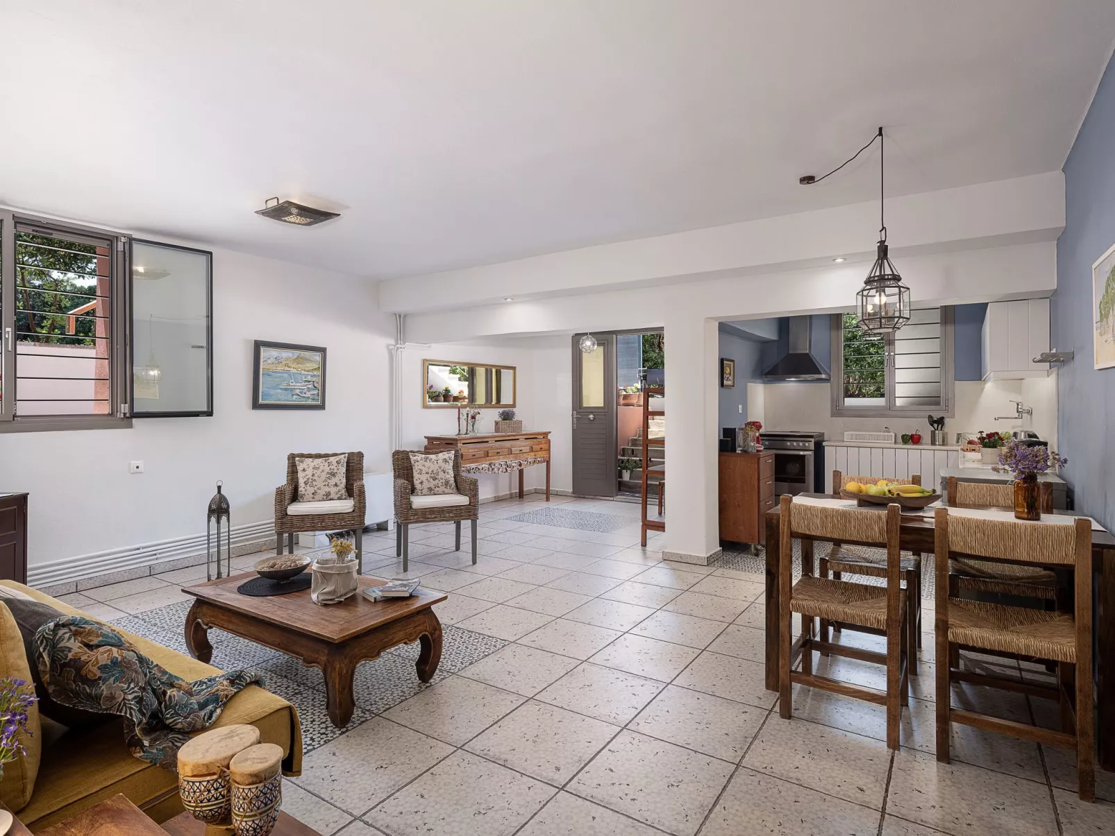 Am Strand mit Pool für eine oder zwei Familien-Dedans