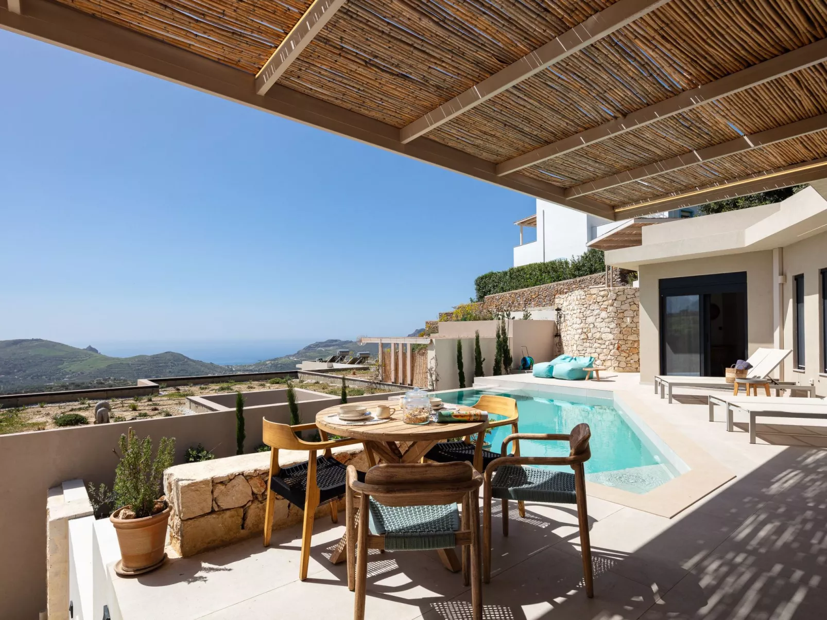 "Serenity" mit eigenem Pool-Outside