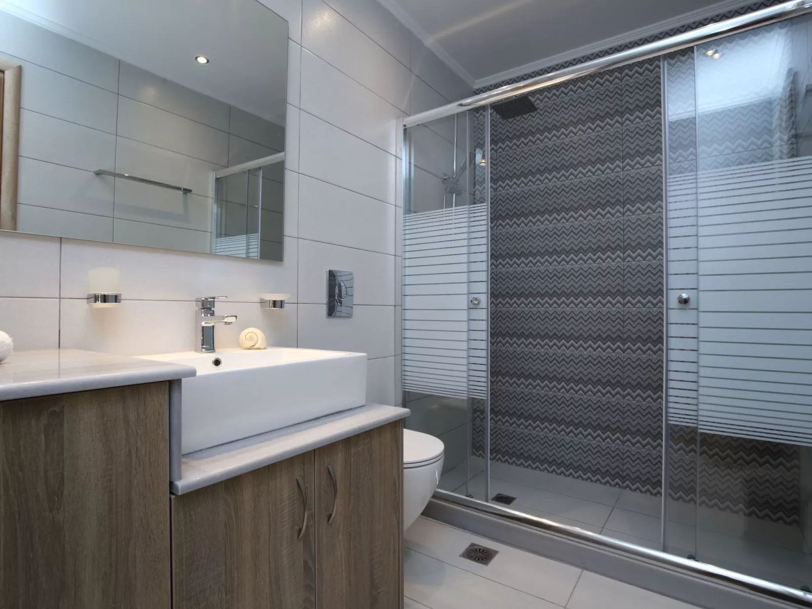 Villa Hrw mit privatem Pool-Inside