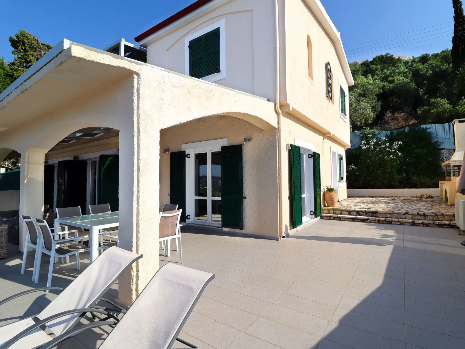 "Faiax" mit eigenem Pool-Draußen