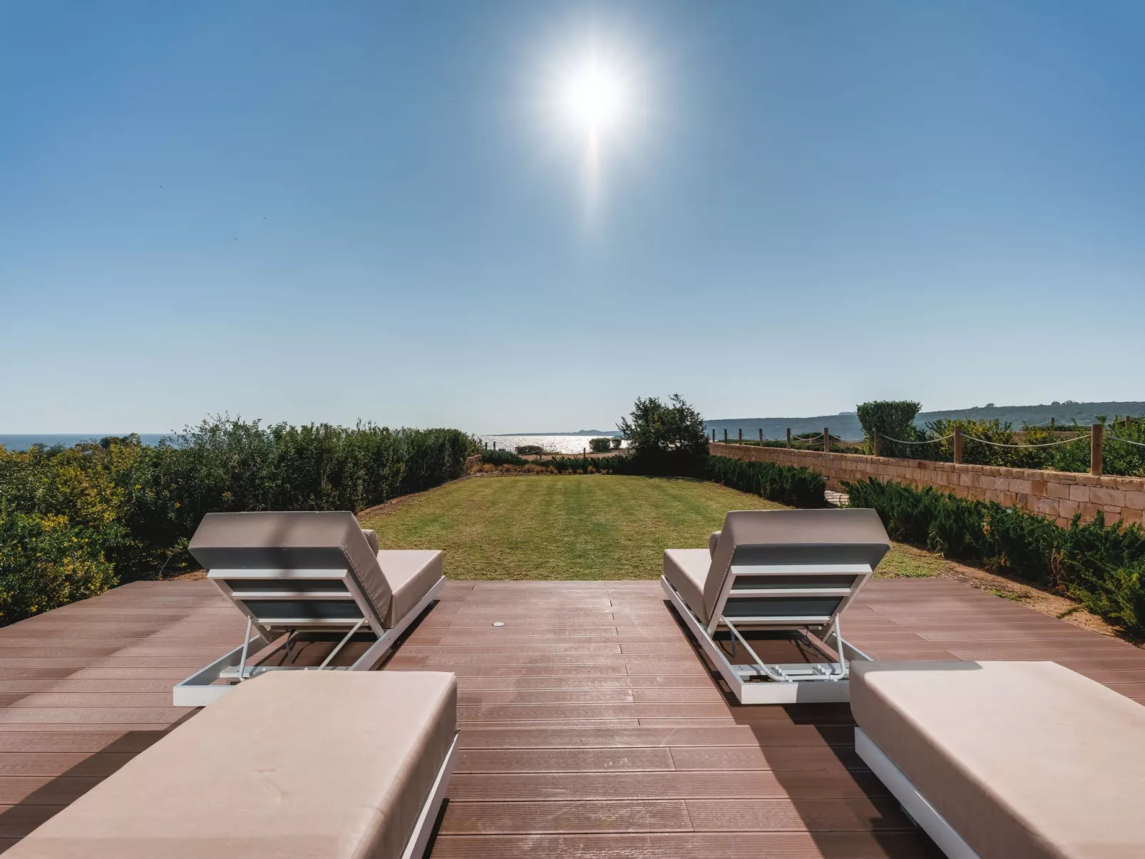 Periyiali Resort - Front Line Villa Chronos - 8-Outside