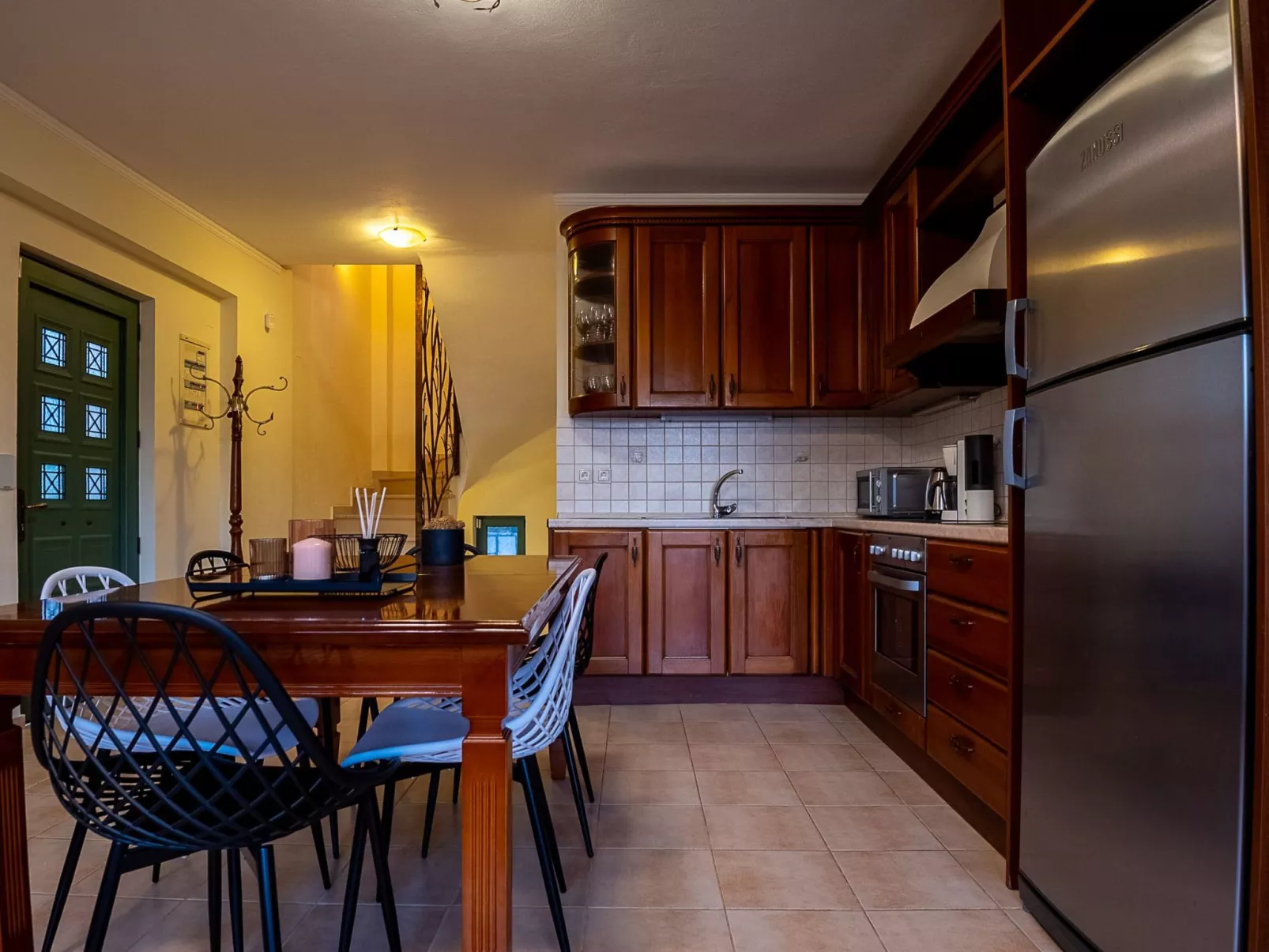 Neue Familienvillen mit 2 privaten Pools, Spielzimmer-Drinnen