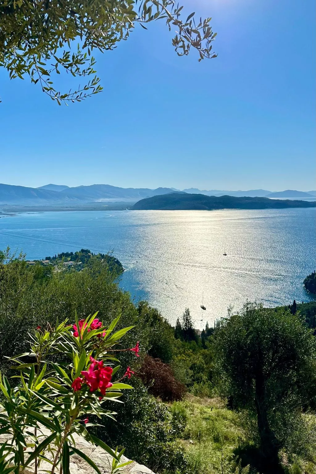 Prächtige Villa in spektakulärer Lage-Draußen