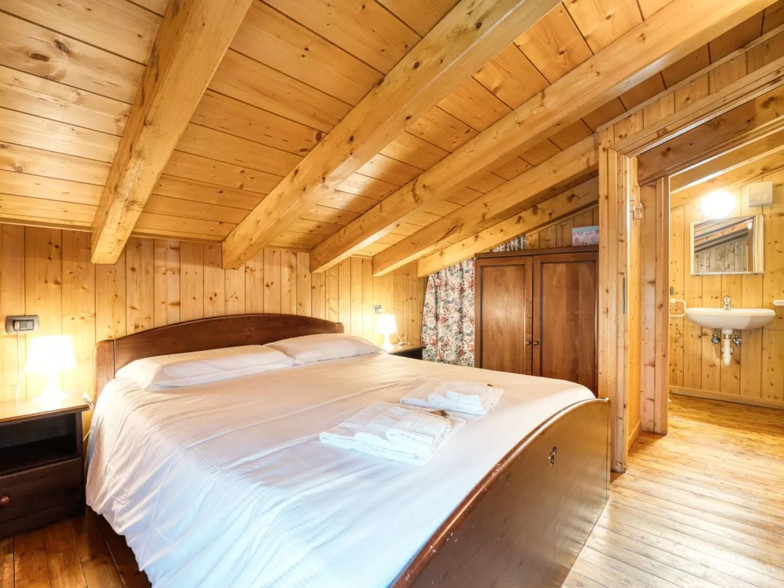 Wohnung im Dorfzentrum Ronco 3-Drinnen