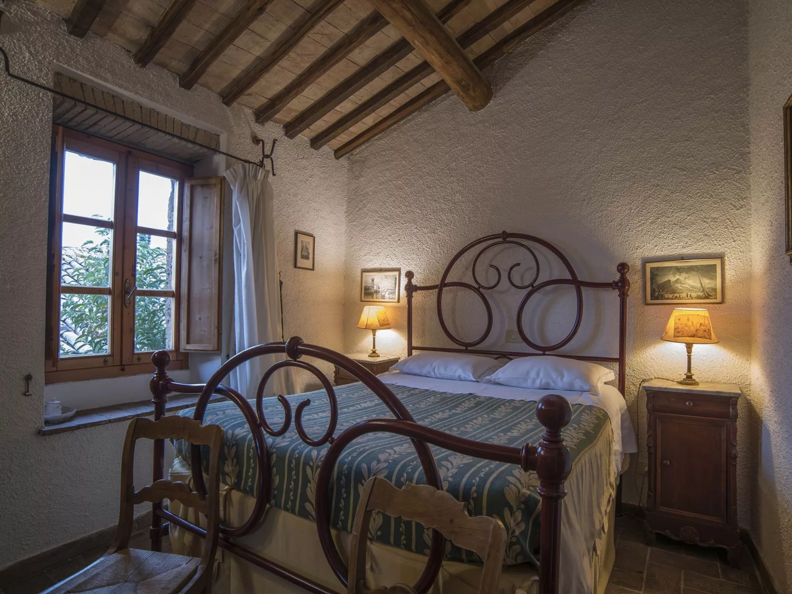 Altertümliche Pracht, Unterkunft mit Schwimmbad in einem Schloss-Dedans