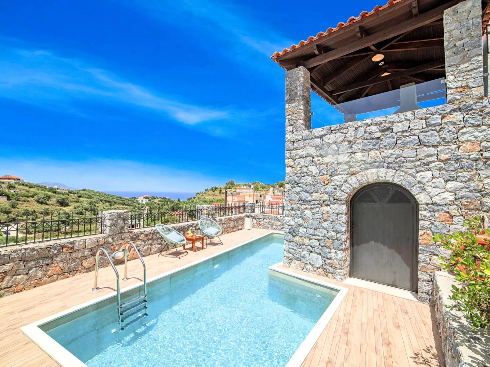 Villa Akrothea-Dehors