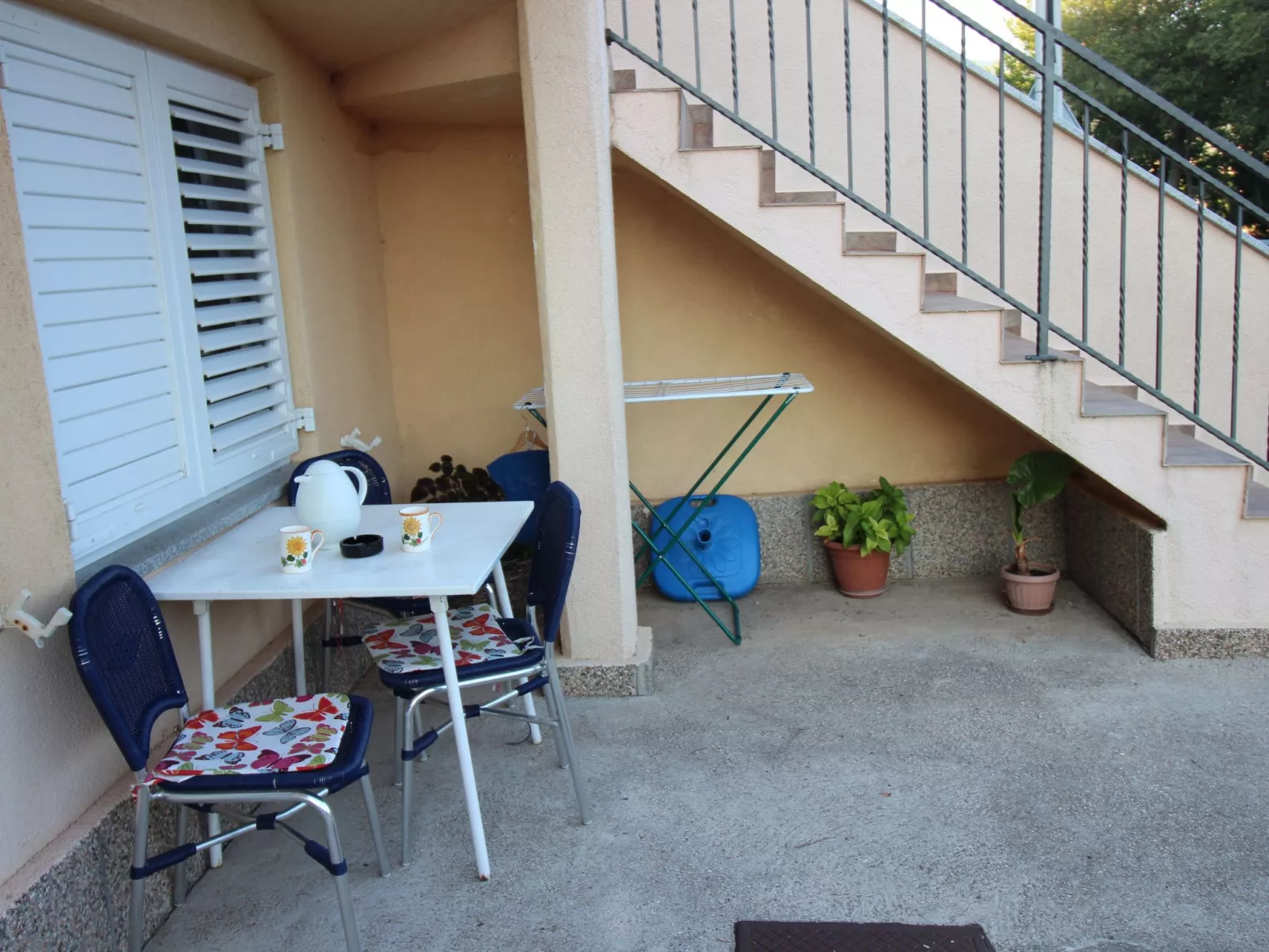 Am schönen Kieselstrand.-Dehors