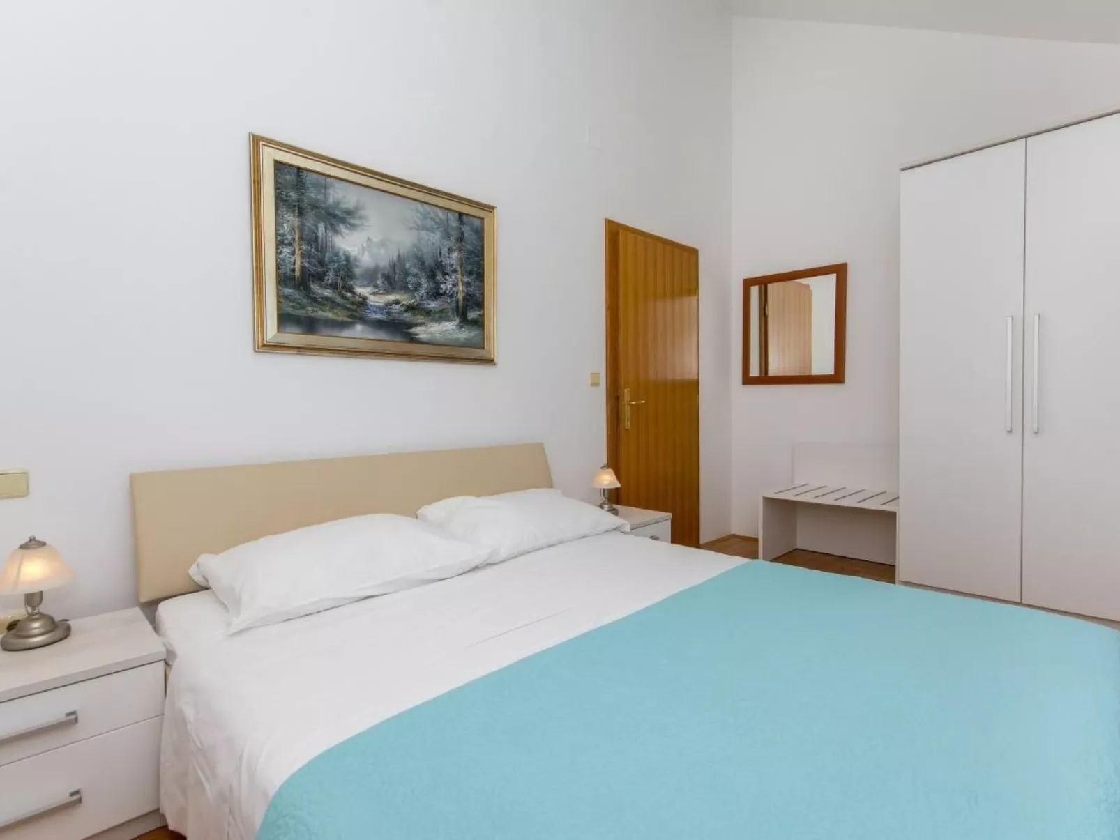 Modernes Apartment mit Meerblick-Image-tags.info