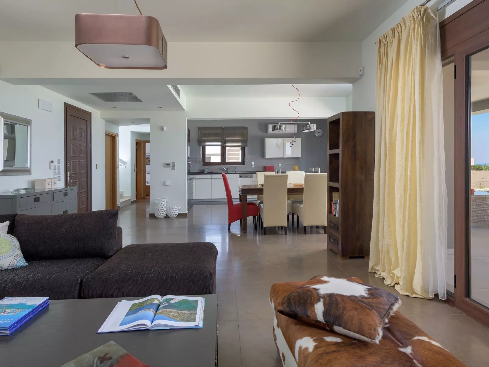 Wunderschöne Alav Pool Villa-Dedans