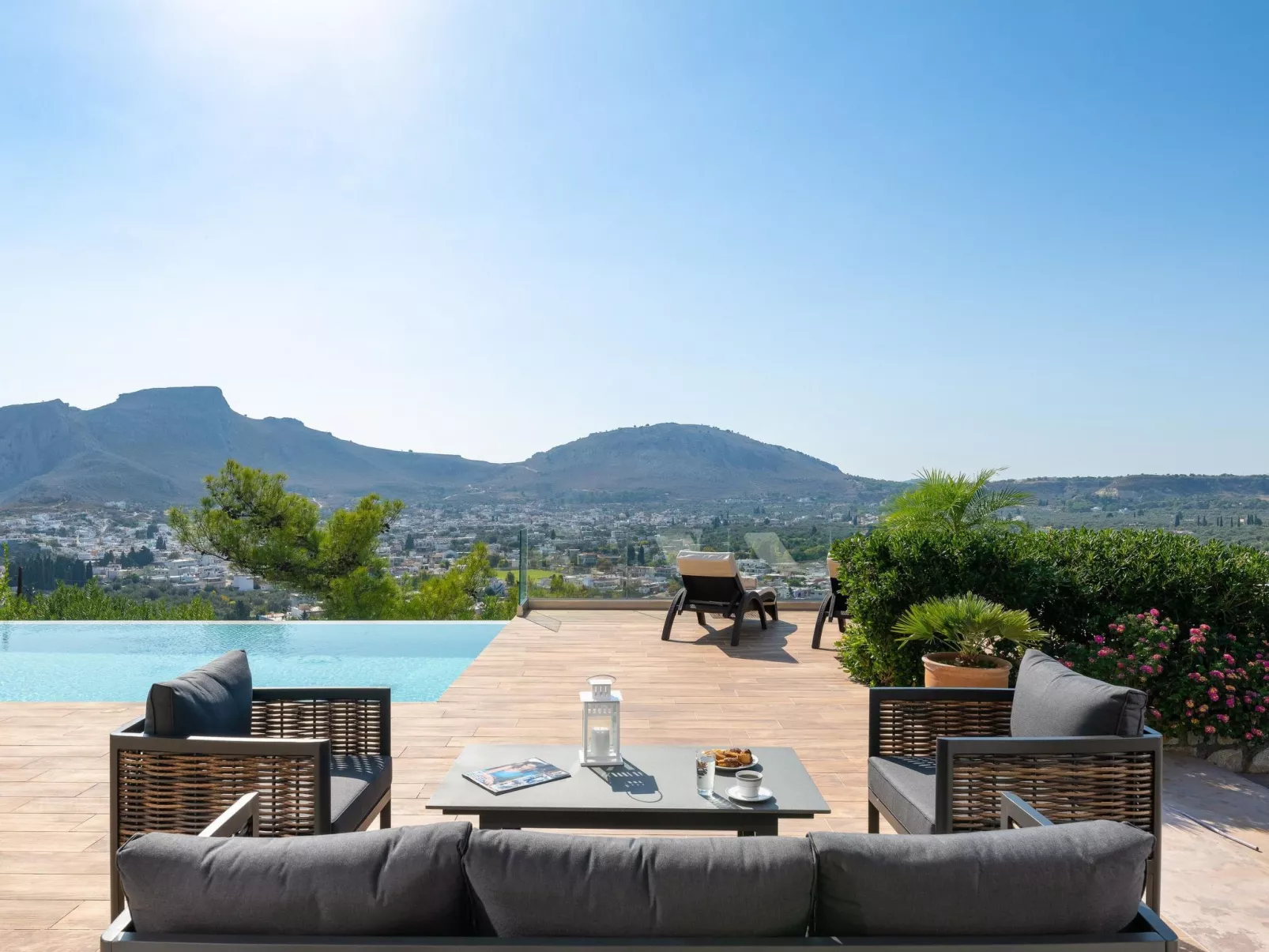 Villa Kamos in Archangelos-Inside