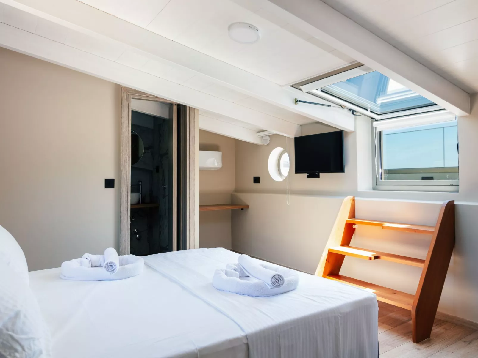 Isla Villen und Suiten Uranus Villa-Inside