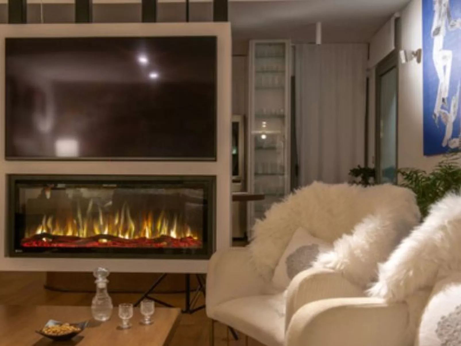 Luxuriös gestaltete Villa mit privatem Pool-Drinnen