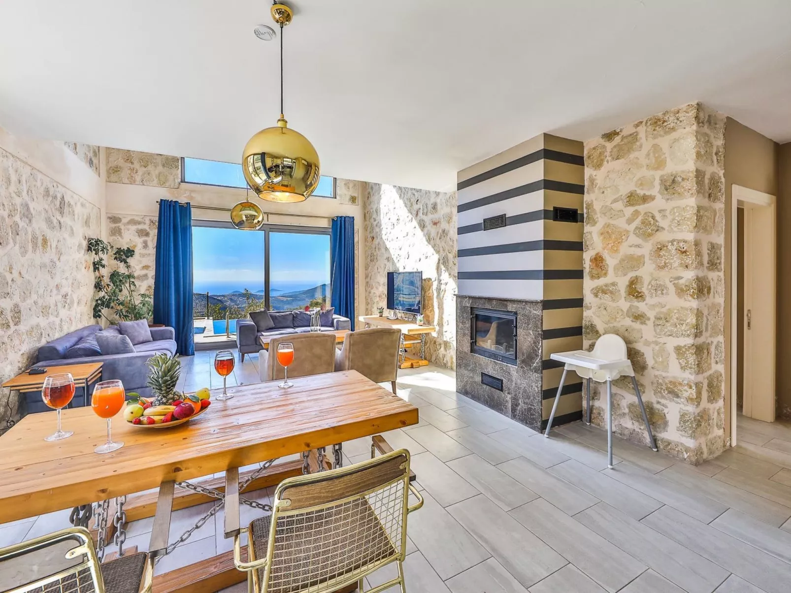 Steinhausvilla in der Natur-Inside