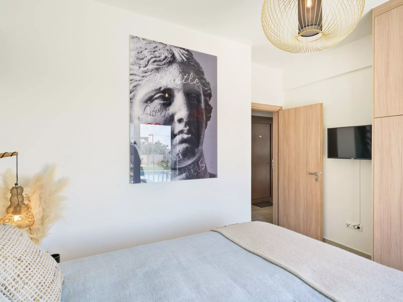 Neu gebaute Villa mit privatem Pool und BBQ-Inside