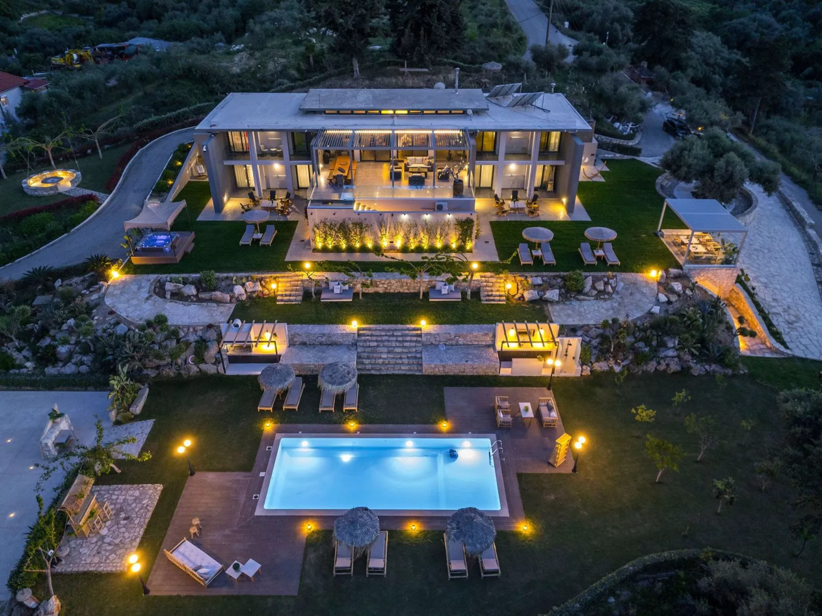 Luxuriöse Villa Olivenest mit Pool, BBQ und Whirlpool-Image-tags.info