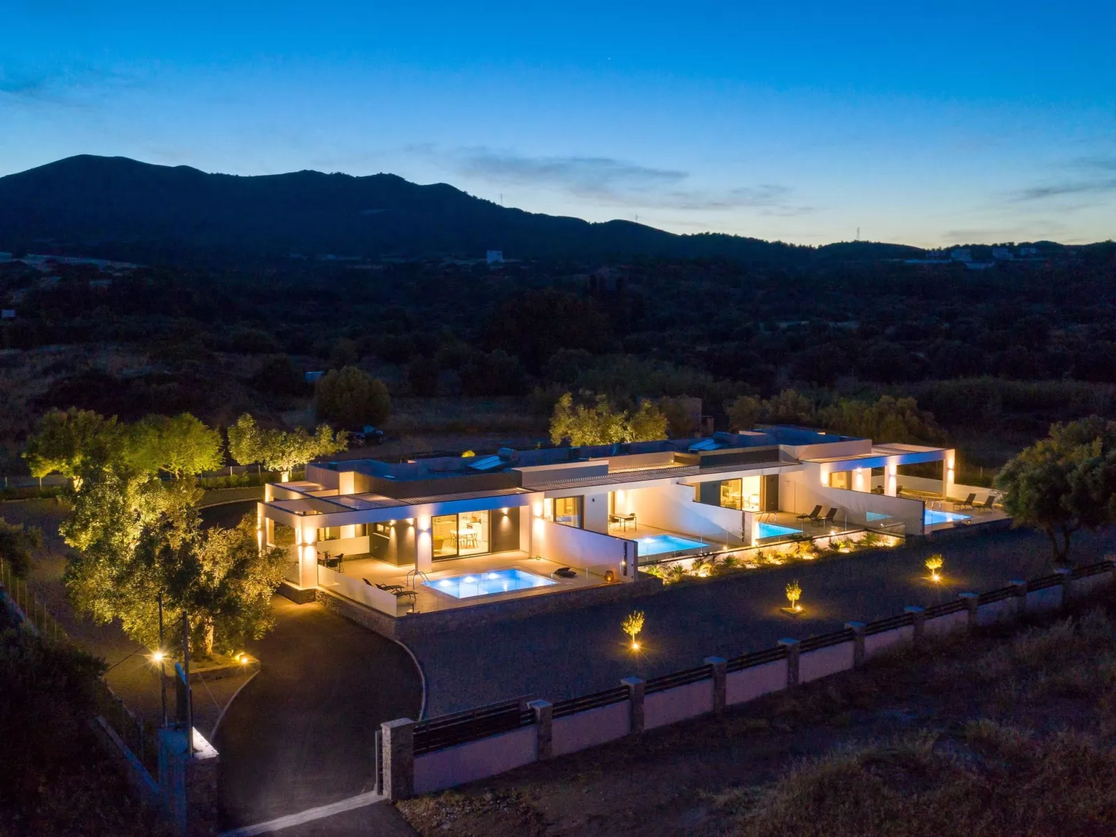 Armonia suites - Christos suite-Image-tags.info