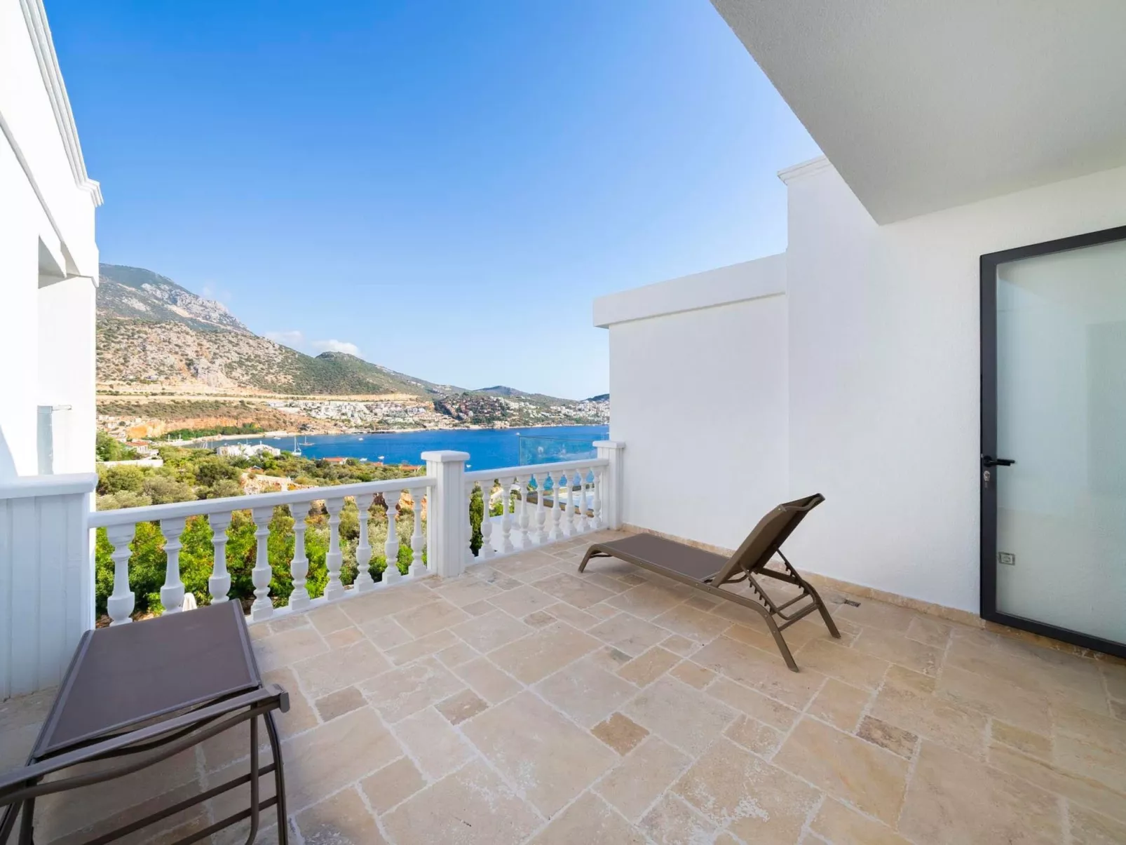 Villa Arden Ege mit Pool für 10 Personen-Outside