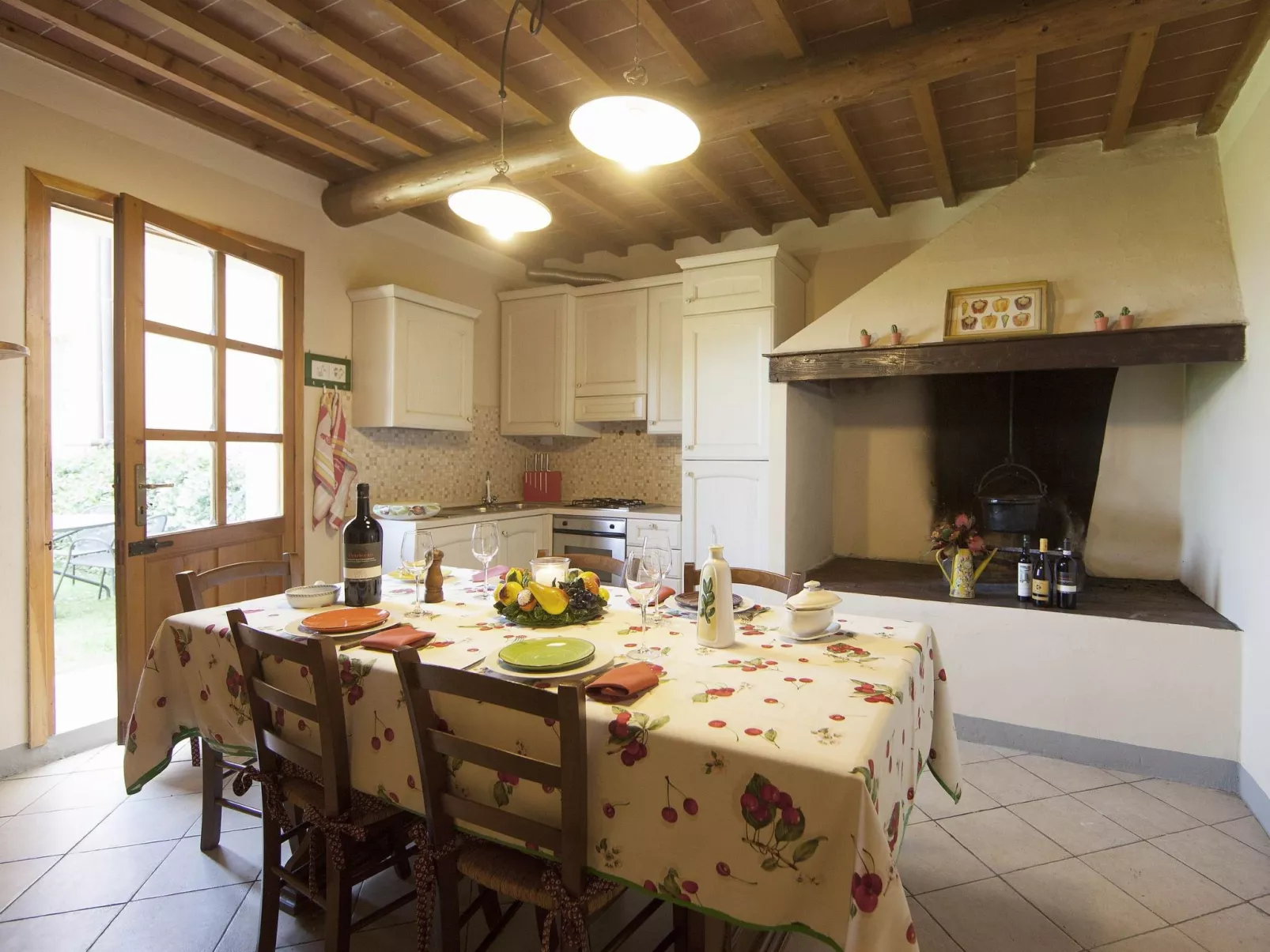 Rose Capponi' Wohnung mit Gemeinschaftspool-Dedans