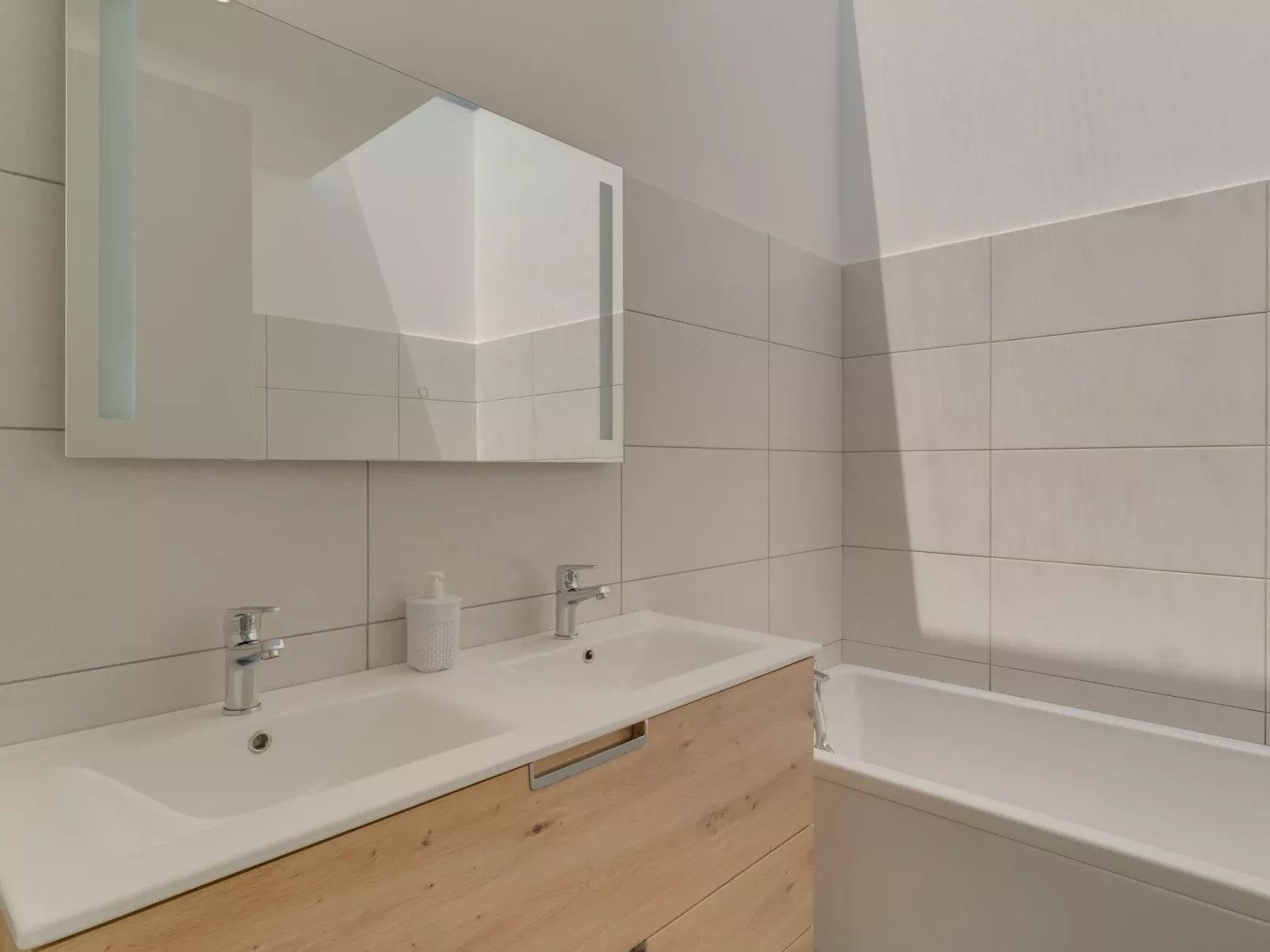 Bucht Calheta Villa-Image-tags.info