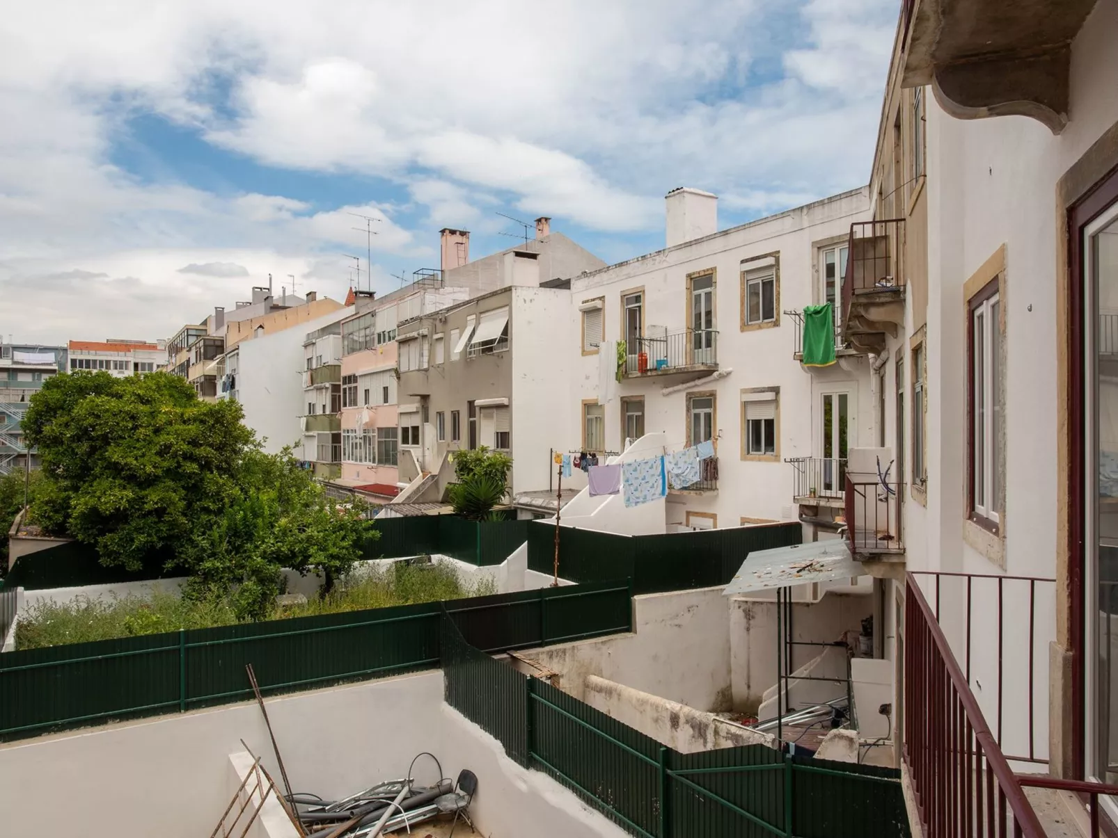 Arroios Brandneu-Outside