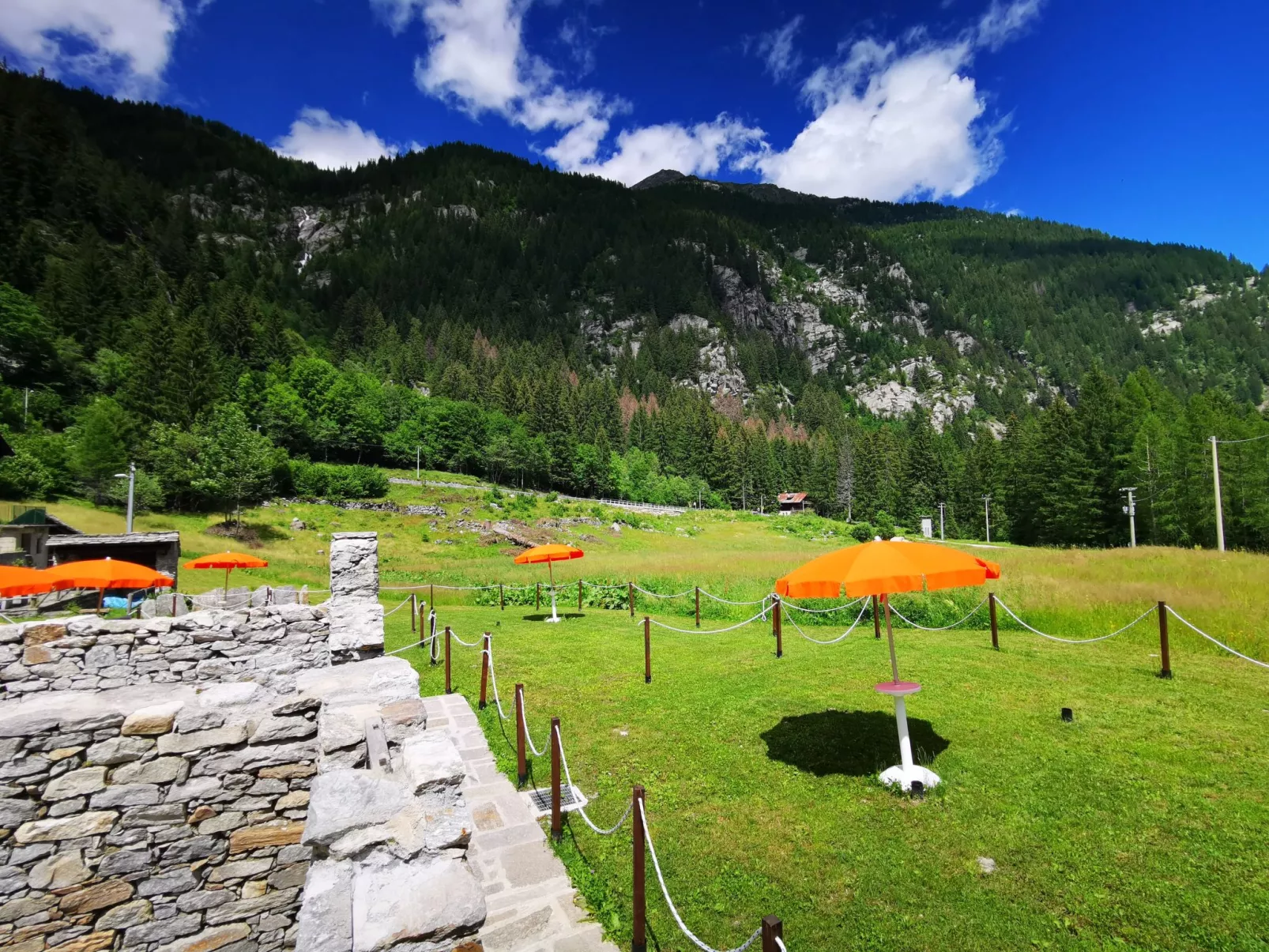 Chalet "Borgo Walser Testa 3" - Outside