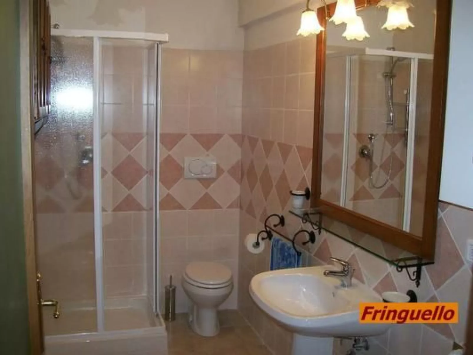 'Horizons' mit Schwimmbad-Drinnen