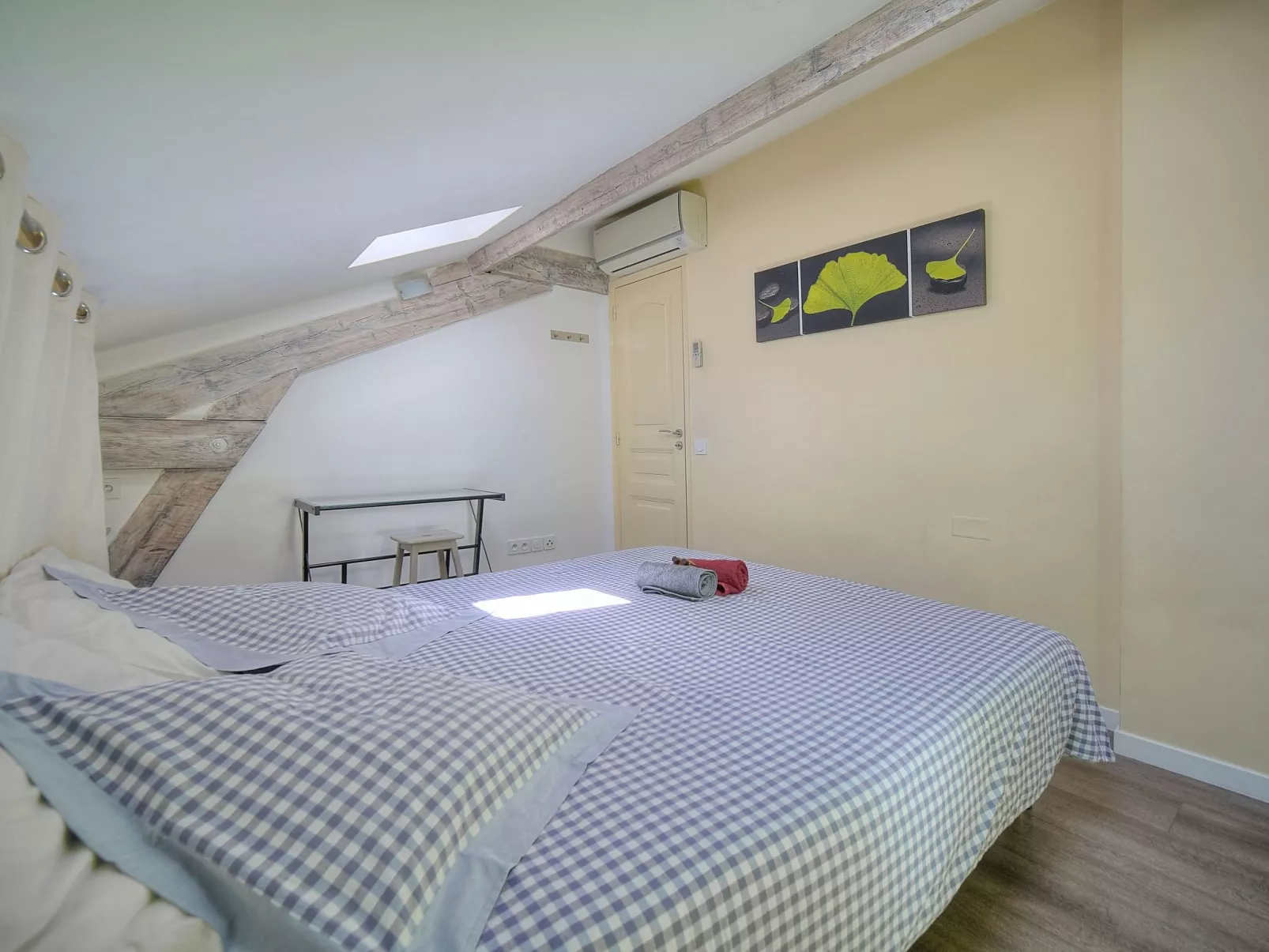 Loftartige Wohnung in ruhiger Lage in Cannes-Drinnen
