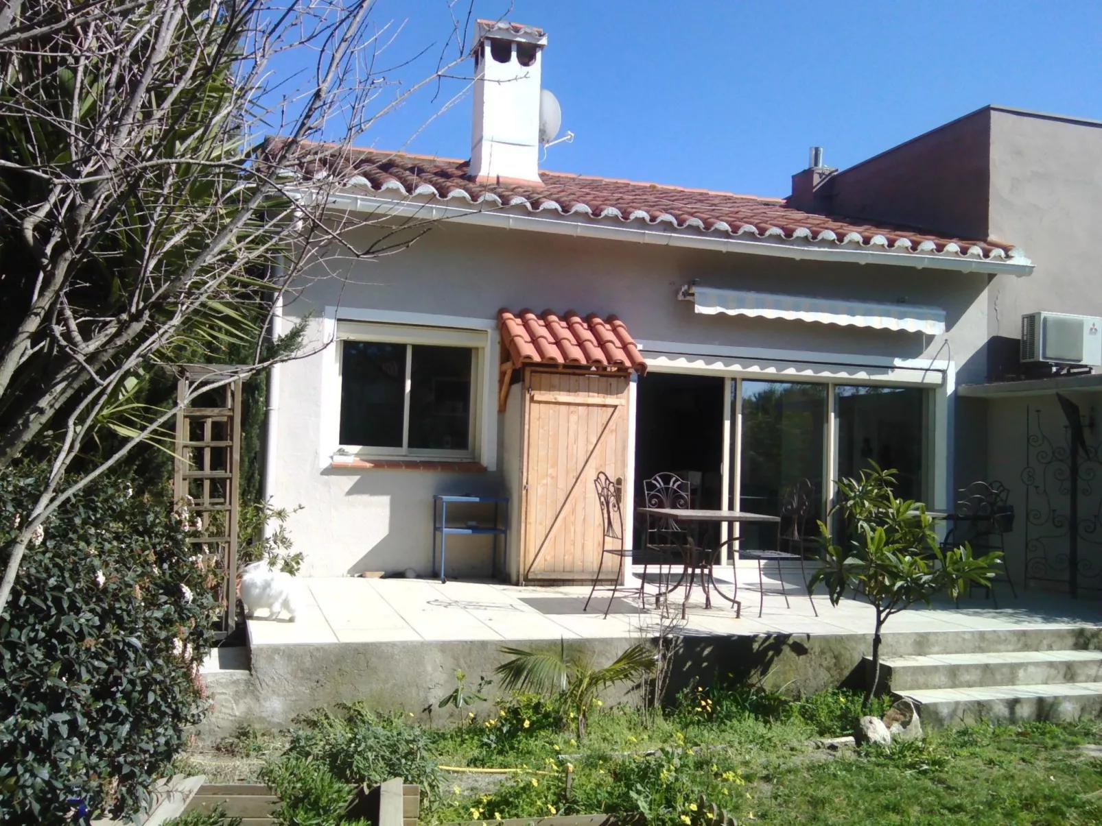 In Méditerranée mit Grill, Garten und Terrasse-Draußen