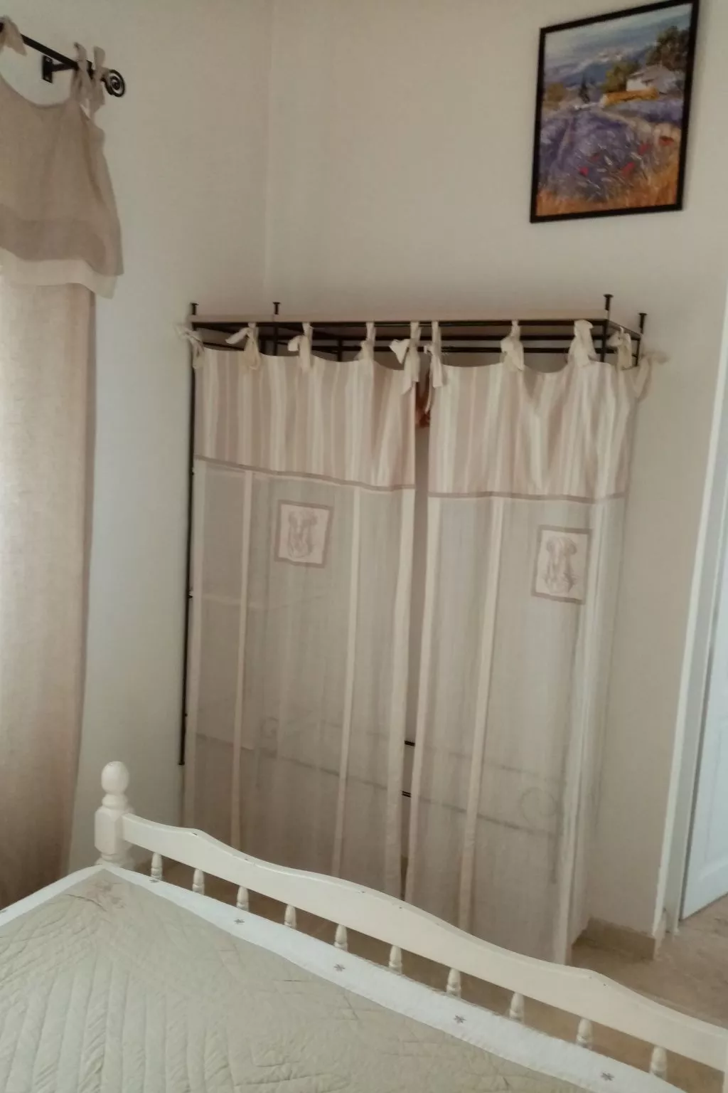 Provenzalisches Ferienhaus mit Charme auf dem Land mit Pool-Inside