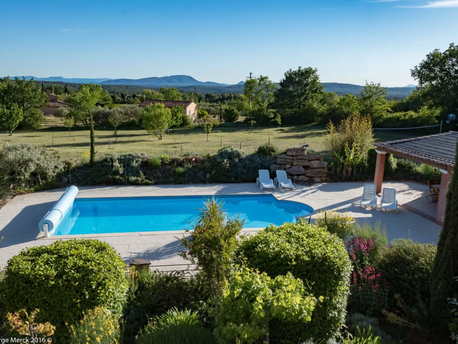 Les amandiers-Dehors