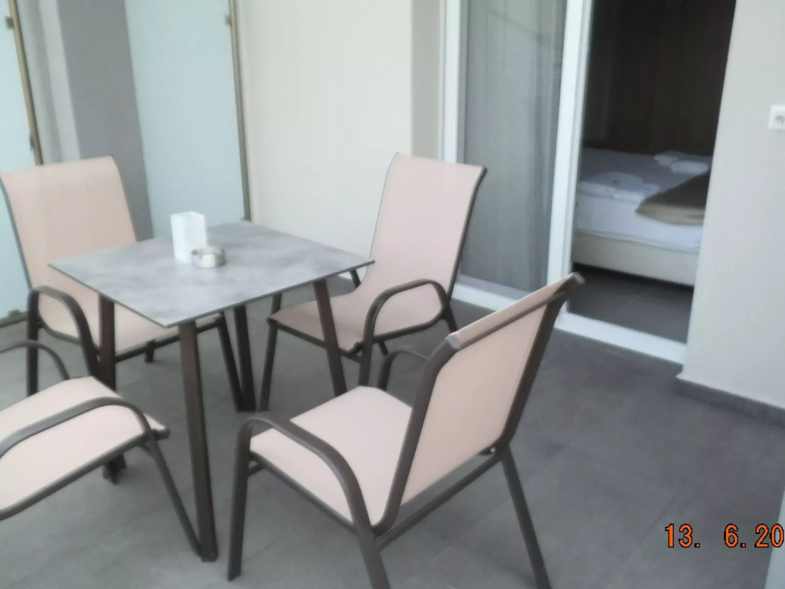 Finikas Garden Nikit-Drinnen