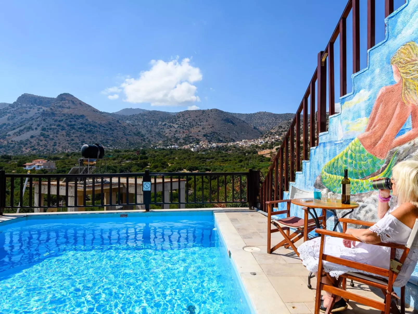 Kretisches Steinhaus mit Gemeinschaftspool-Outside