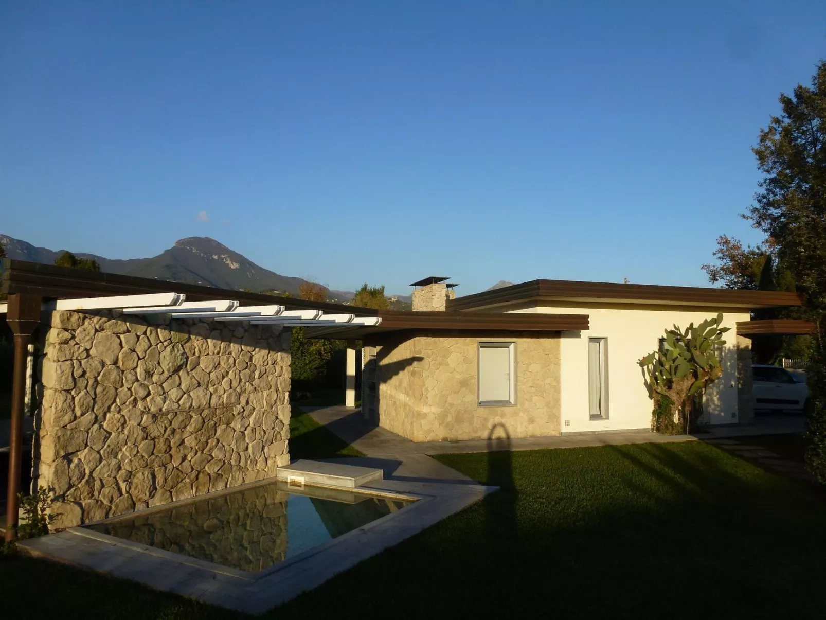 Mit Garten, Grill und Terrasse-Draußen